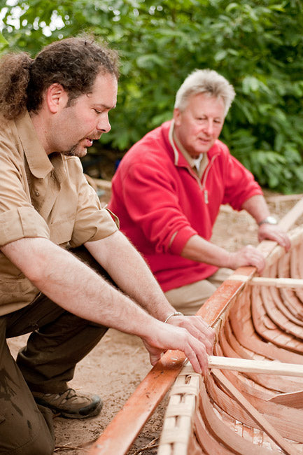 Birch Bark Canoe Building with Ray Mears and Pinock Smith – Day 7 (Part 1)