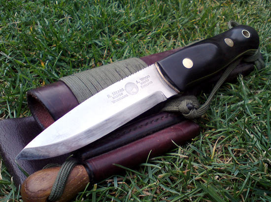 Nick Simmons re-scales his WK1 Woodlore Knife