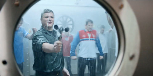 Ray Mears Featured in Carlsberg's Euro 2012 'Fan Academy' Advert