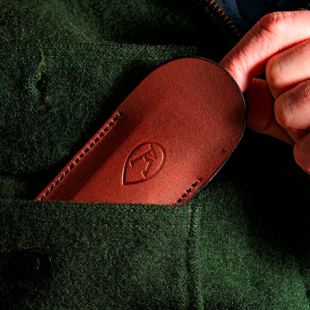 Wastikivi/Ray Mears Knifes Bride Sharpening Stone and Leather Sleeve